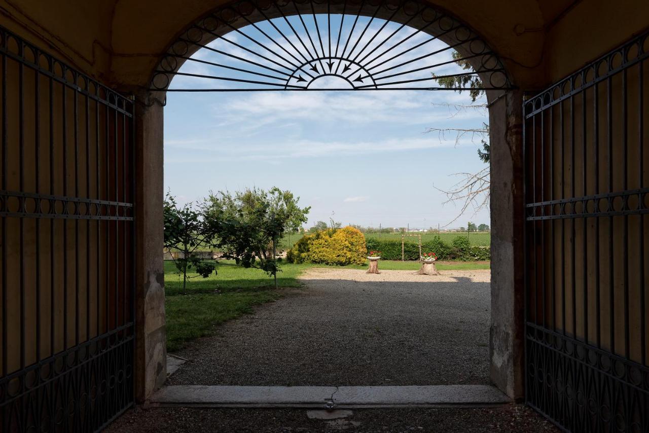 Agriturismo Cascina Graziosa Cameriano Kültér fotó